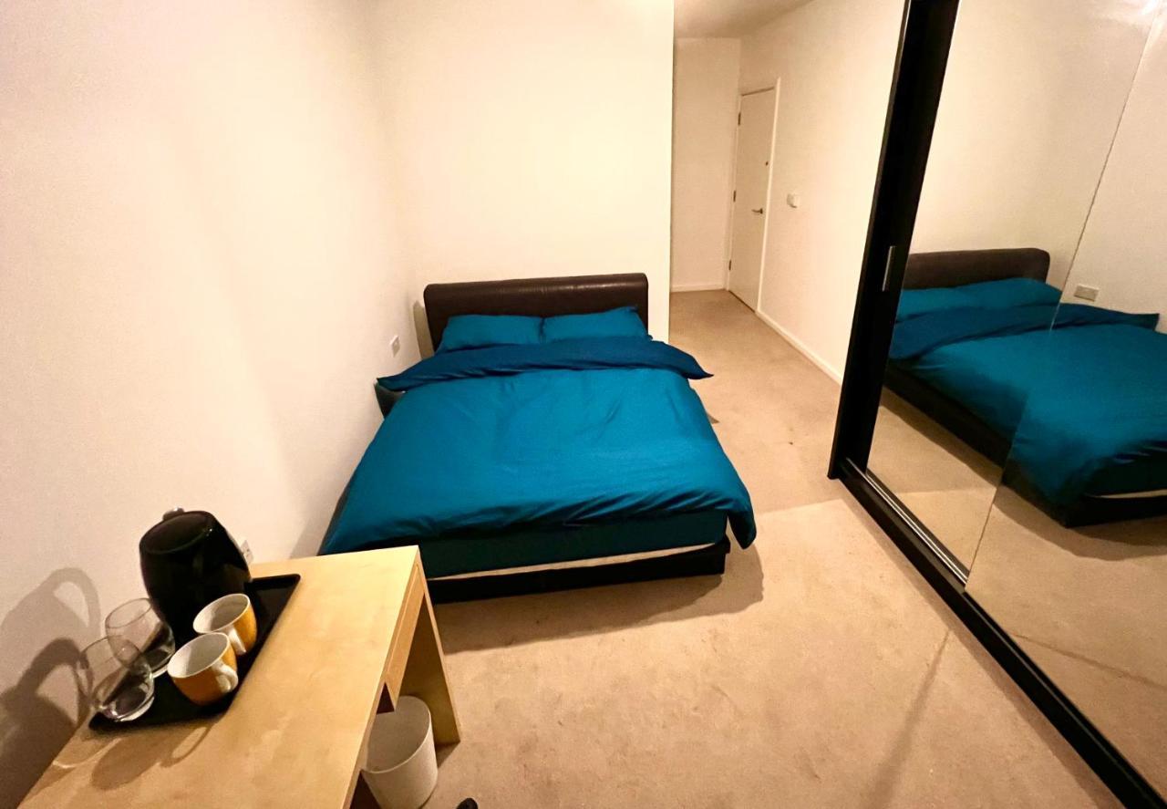 Ensuit Double Room In London, Colindale Edgware Dış mekan fotoğraf