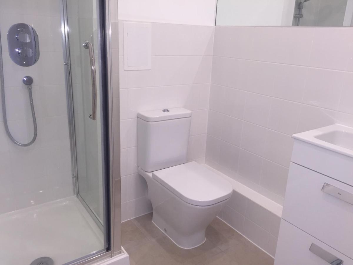 Ensuit Double Room In London, Colindale Edgware Dış mekan fotoğraf
